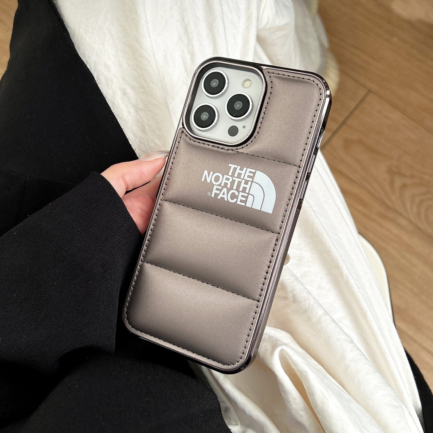 Luxury Case Made Of Soft Materials For iPhone 16 / 15 / 14 Roxy New 2