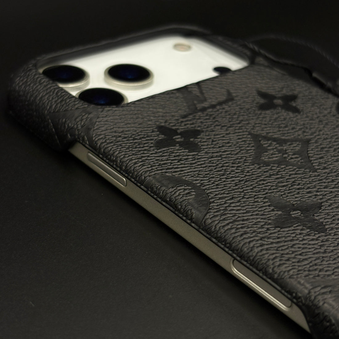 Luxury LV-Style Phone Case for iPhone 13-17