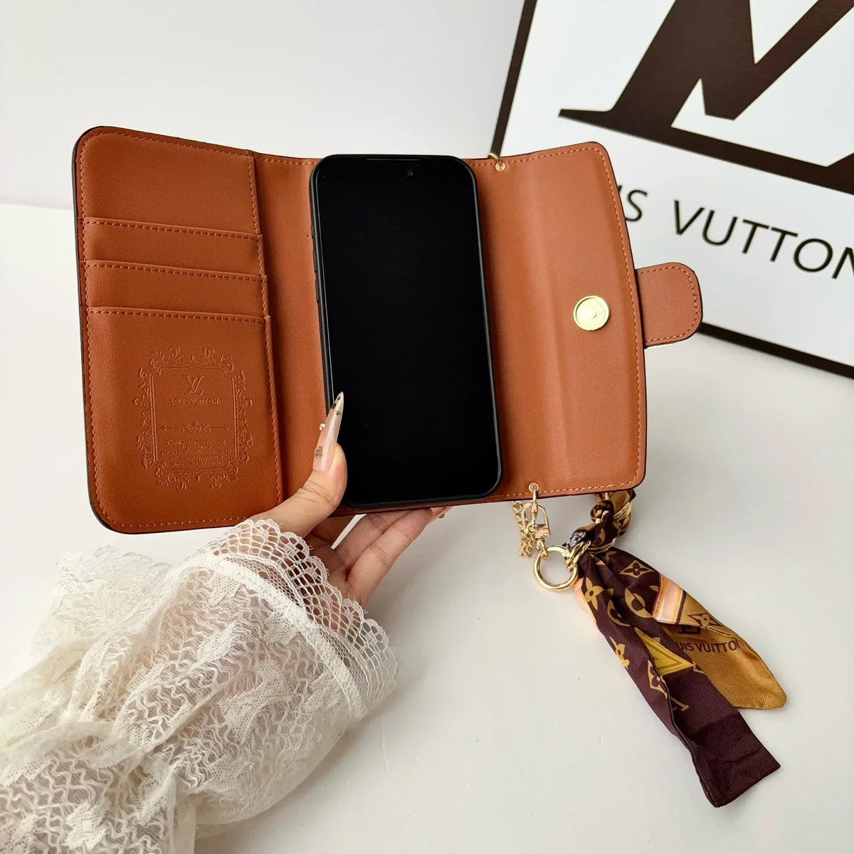 Luxury Leather Louis Vuitton iPhone Case With Flip Wallet And Chain 12-18 Pro & Pro Max